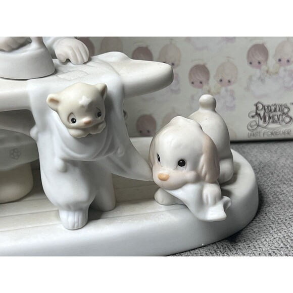 Vtg Precious Moments Enesco Press On E-9265 Porcelain Figurine Box 1982 - Picture 3 of 10